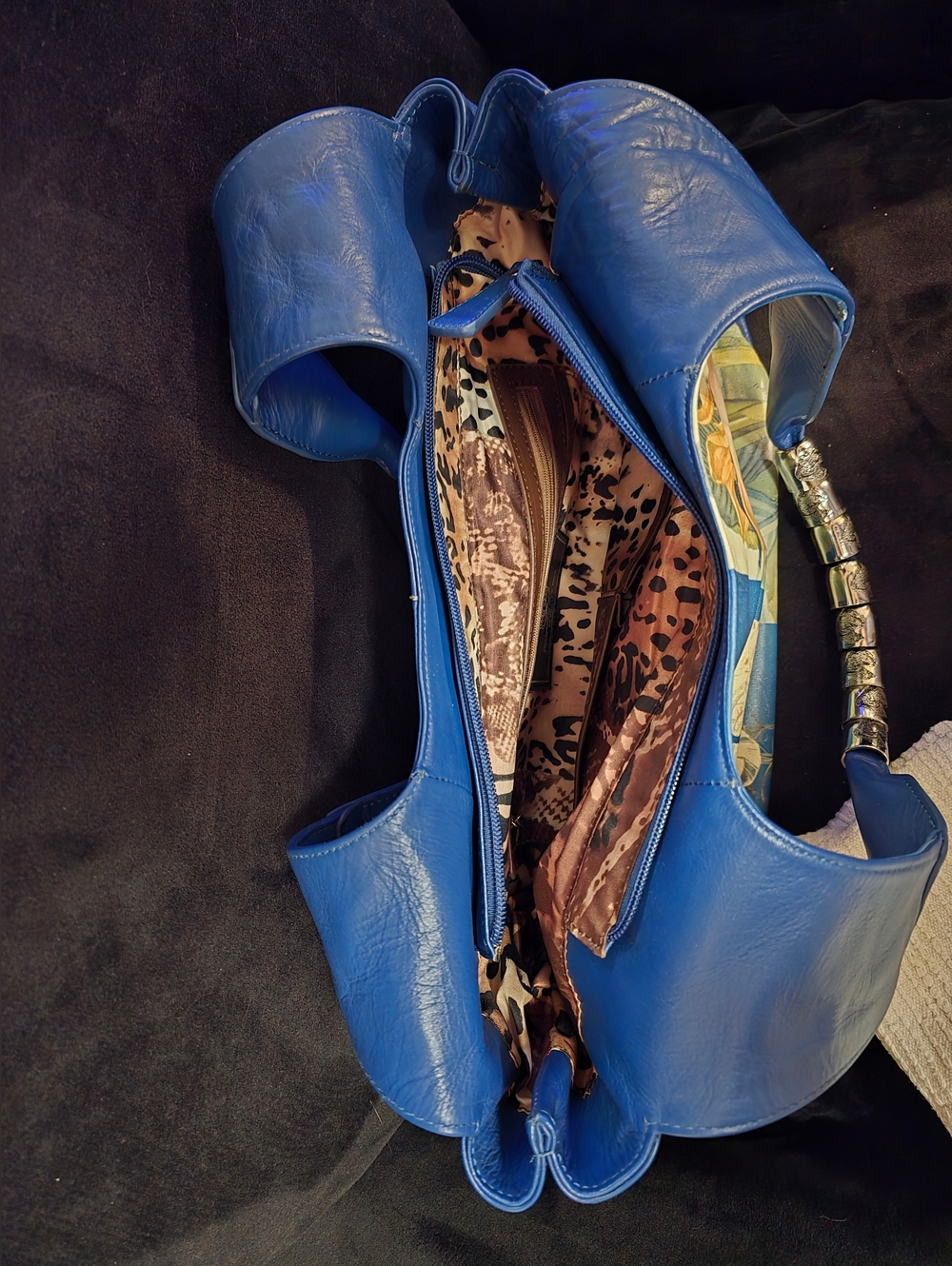 Sharif Blue Leather Shoulder Bag with Yellow Floral Bird-of-Paradise Accent - Picture 5 of 9